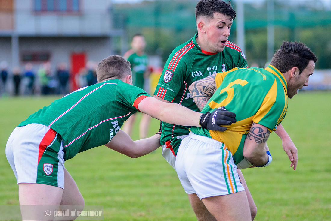 Glen Emmts v Naomh Fionnbarra, Louth Division 2 League